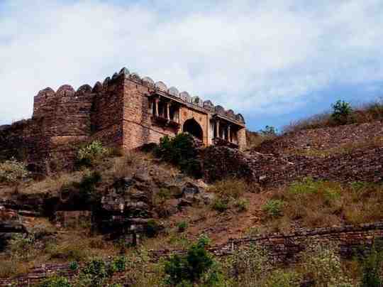 Raisen fort
